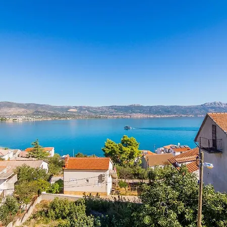 Apartamento Arbanija 7543a Trogir