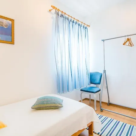 Appartement Arbanija 7543a *