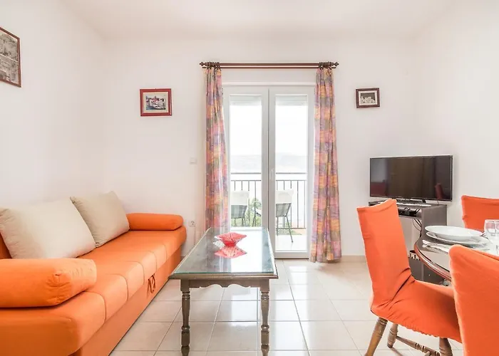 Apartman Arbanija 7543a